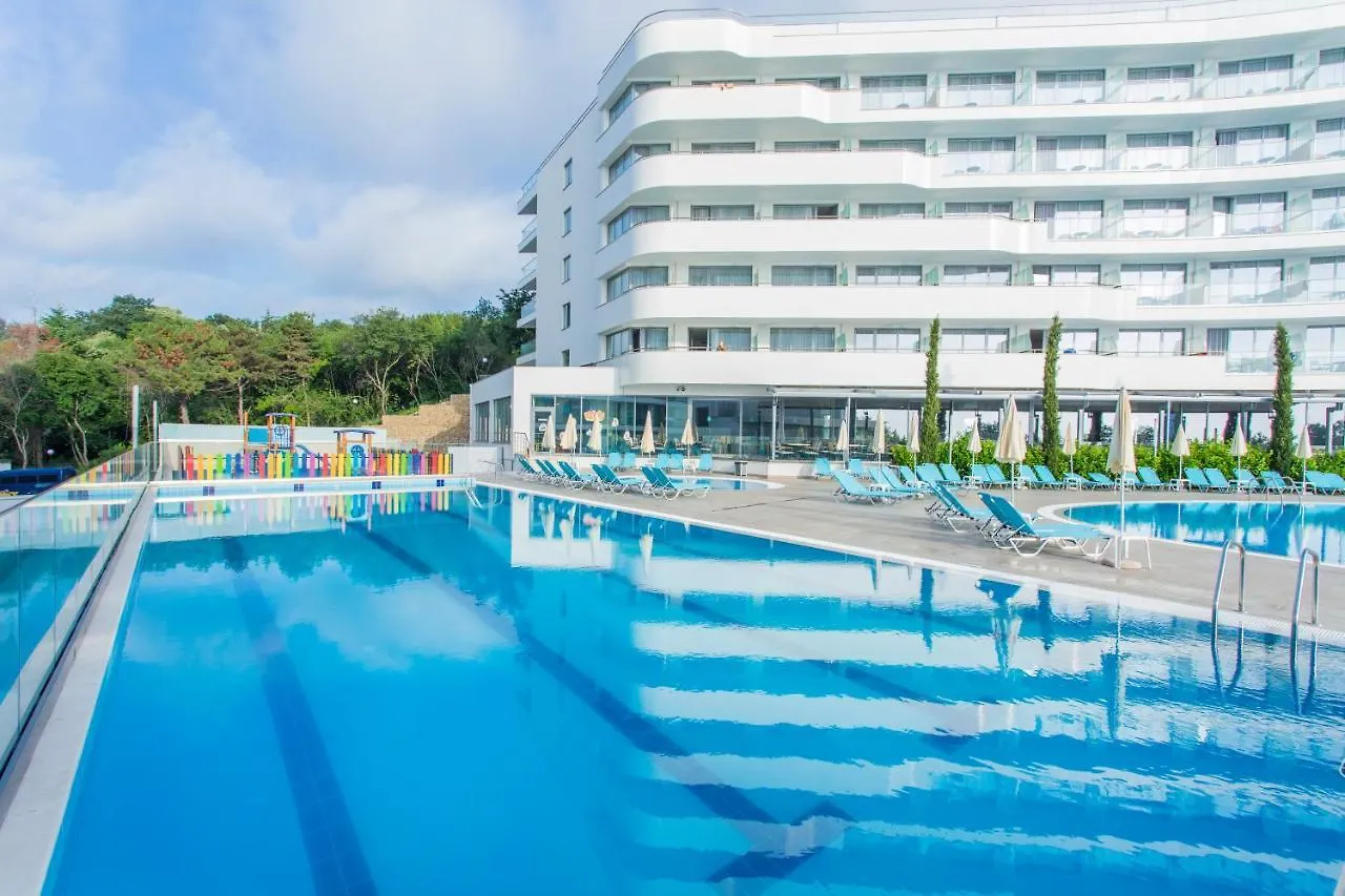 Astoria Hotel All Inclusive- Private Beach & Beach Club 골든샌드