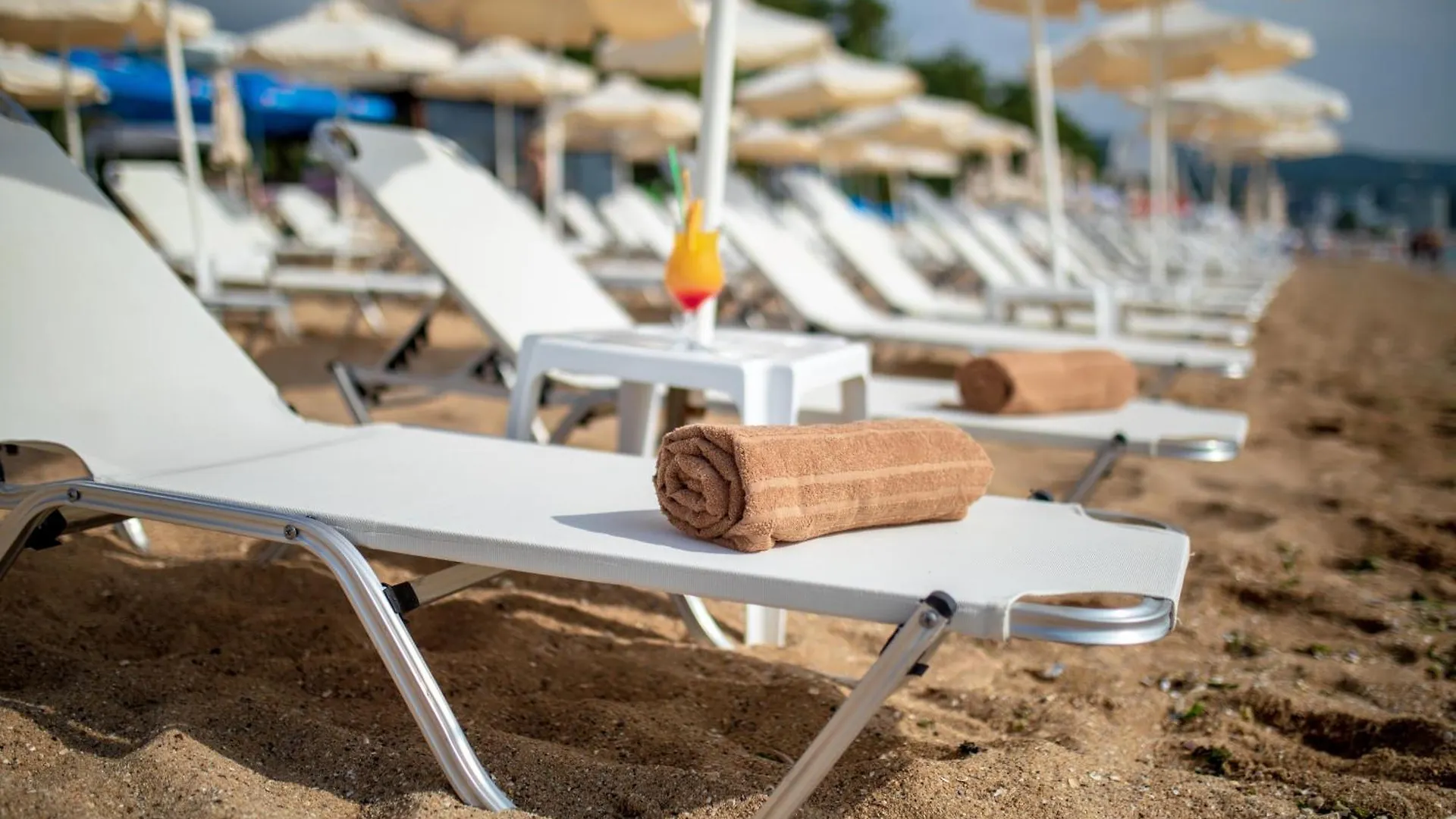 Astoria Hotel All Inclusive- Private Beach & Beach Club 골든샌드 4*,  불가리아