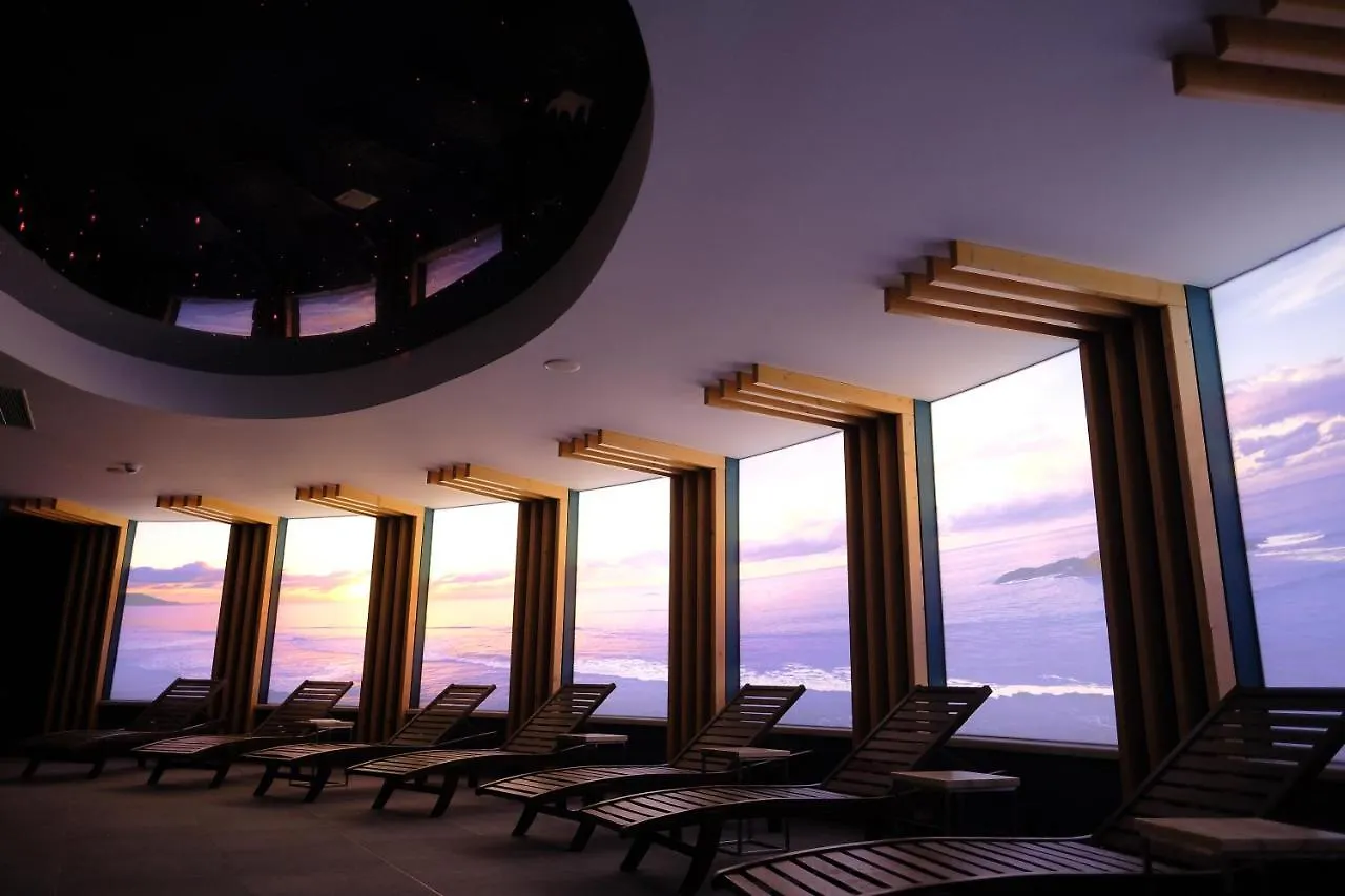 Astoria Hotel All Inclusive- Private Beach & Beach Club 골든샌드