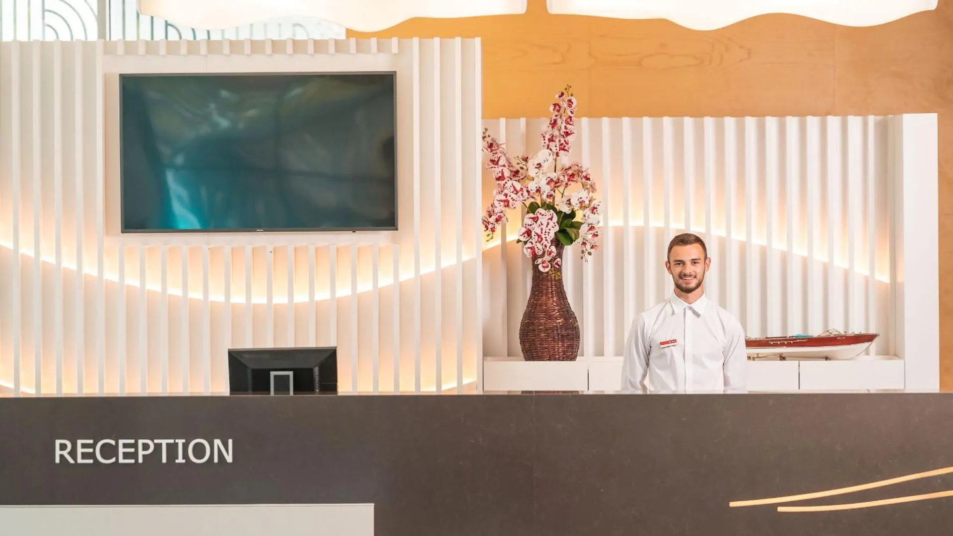 Astoria Hotel All Inclusive- Private Beach & Beach Club Altın Kumlar Bulgaristan